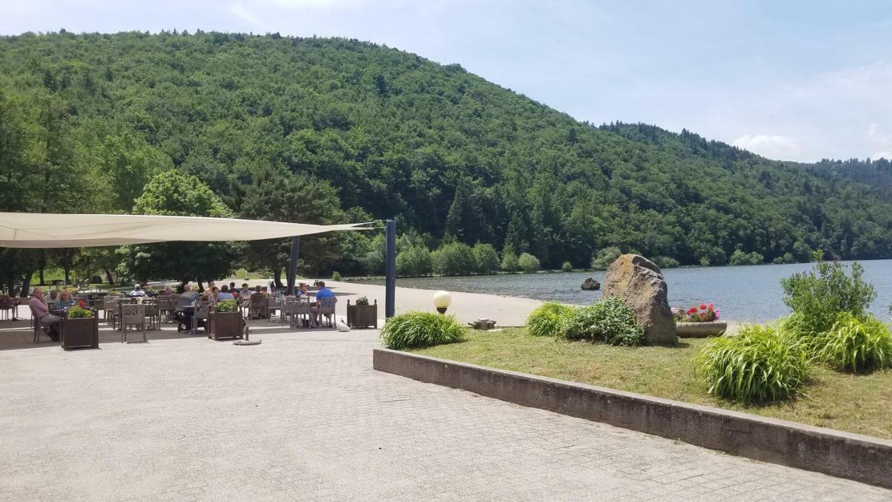 Hôtel Domaine du Lac Chambon Murol Exterior foto
